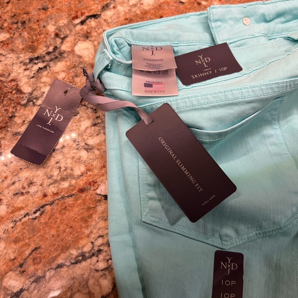 *NWT* Not Your Daughters Jeans Skinny Slimming Fit Aqua Jeans, size 10P - Picture 11 of 12